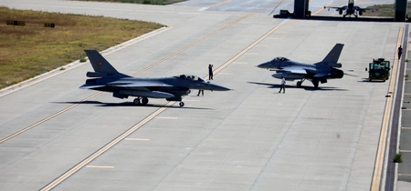 Norvegia livrează României încă trei aeronave F 16  MAPN jpeg