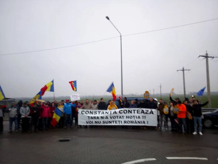 Protestatari constanteni in drum spre Bucuresti FOTO Facebook Sorin Belu