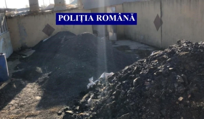 perchezitii aur rosia