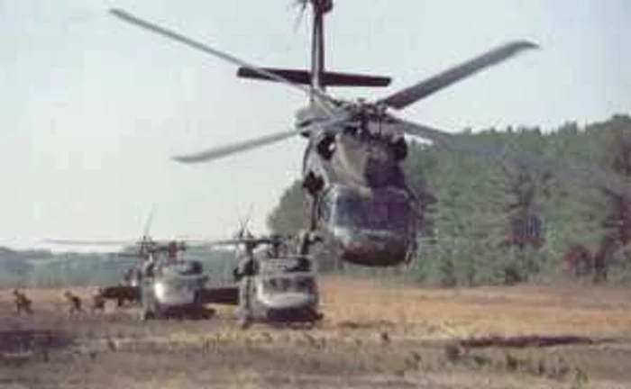 Constanţa: Elicoptere Blackhawk la Baza Militară de la Mihail Kogălniceanu