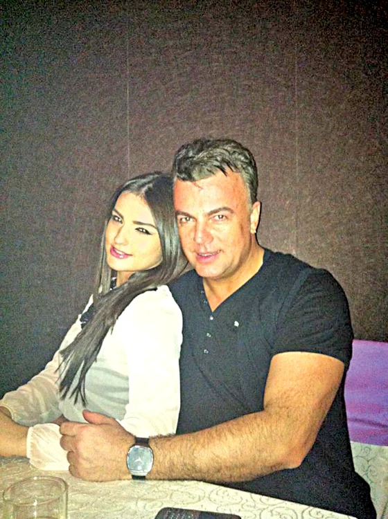 
    Diana Enache (17 ani) este foarte ataşată de tatăl ei, cântăreţul Adrian Enache (48 ani)  