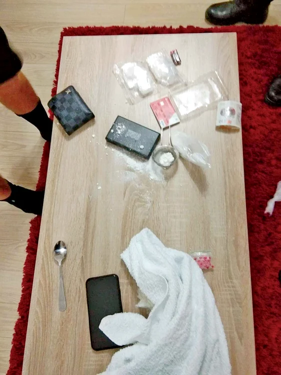 Consumatorul a fost săltat de agenţii de pază