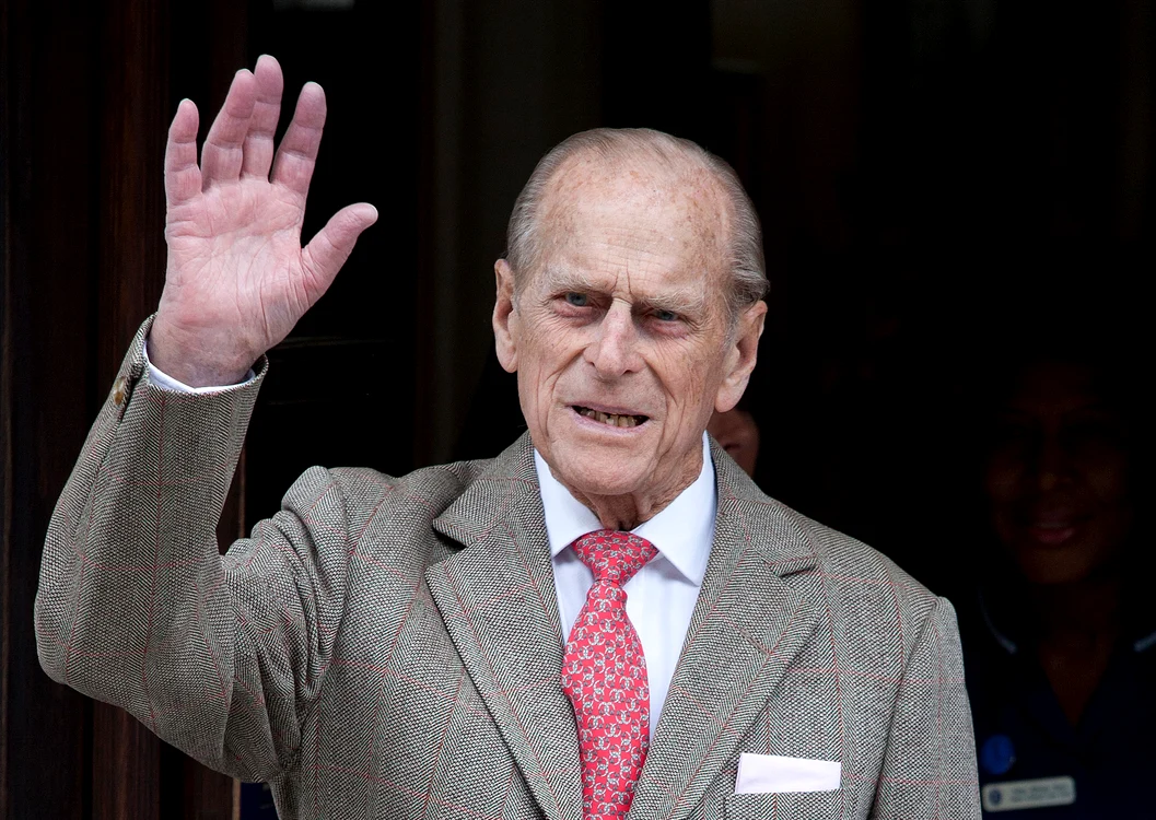 
    Mii de britanici sunt aşteptaţi  la Windsor pentru a fi alături  de regină în timpul înmormântării  