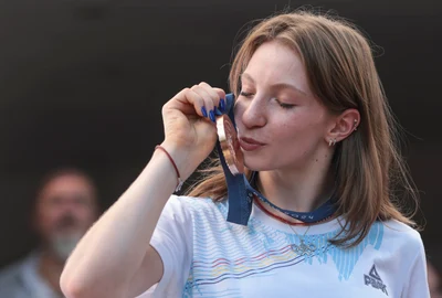 Gimnasta Ana Barbosu primeste medalia de bronz la Bucuresti, 16 august 2024 Inquam Photos George Calin (1) jpg