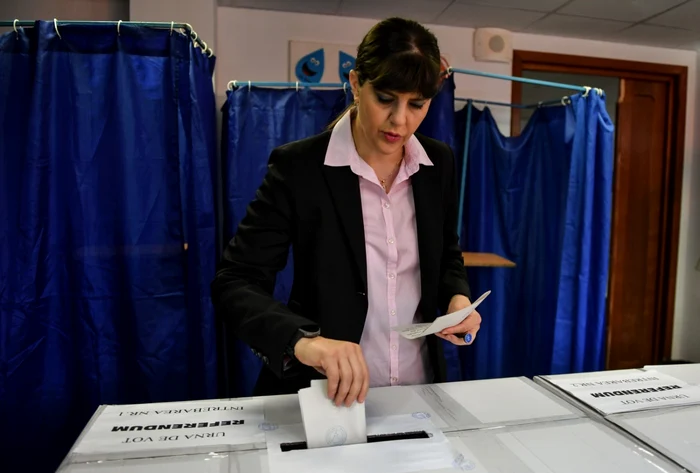 Kovesi a votat în Capitală FOTO AFP