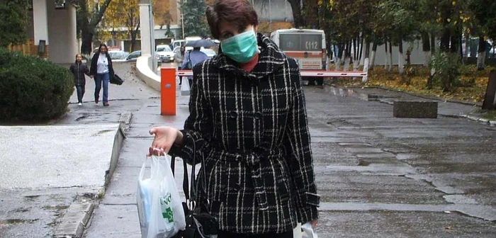 Medicii nu recomandă automedicaţia în cazul gripei porcine