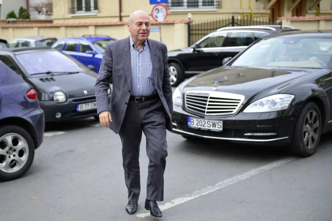
    Gheorghe Ştefan  