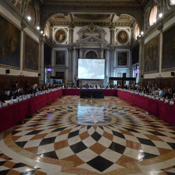  Comisia de la Veneția, vizită la București. Ministrul Justiției și șeful CCR, discuții cu șefa Comisiei
