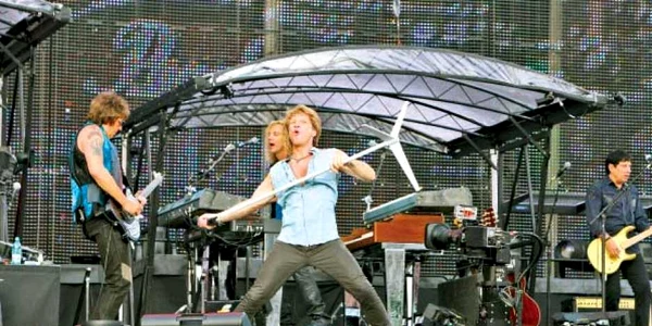Primul concert susţinut de Bon Jovi în România a fost un succes total 