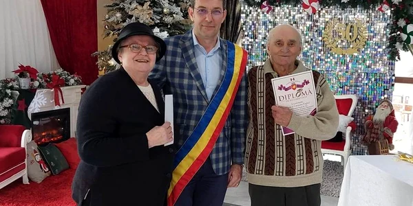 nuntaaururoman1 jpg