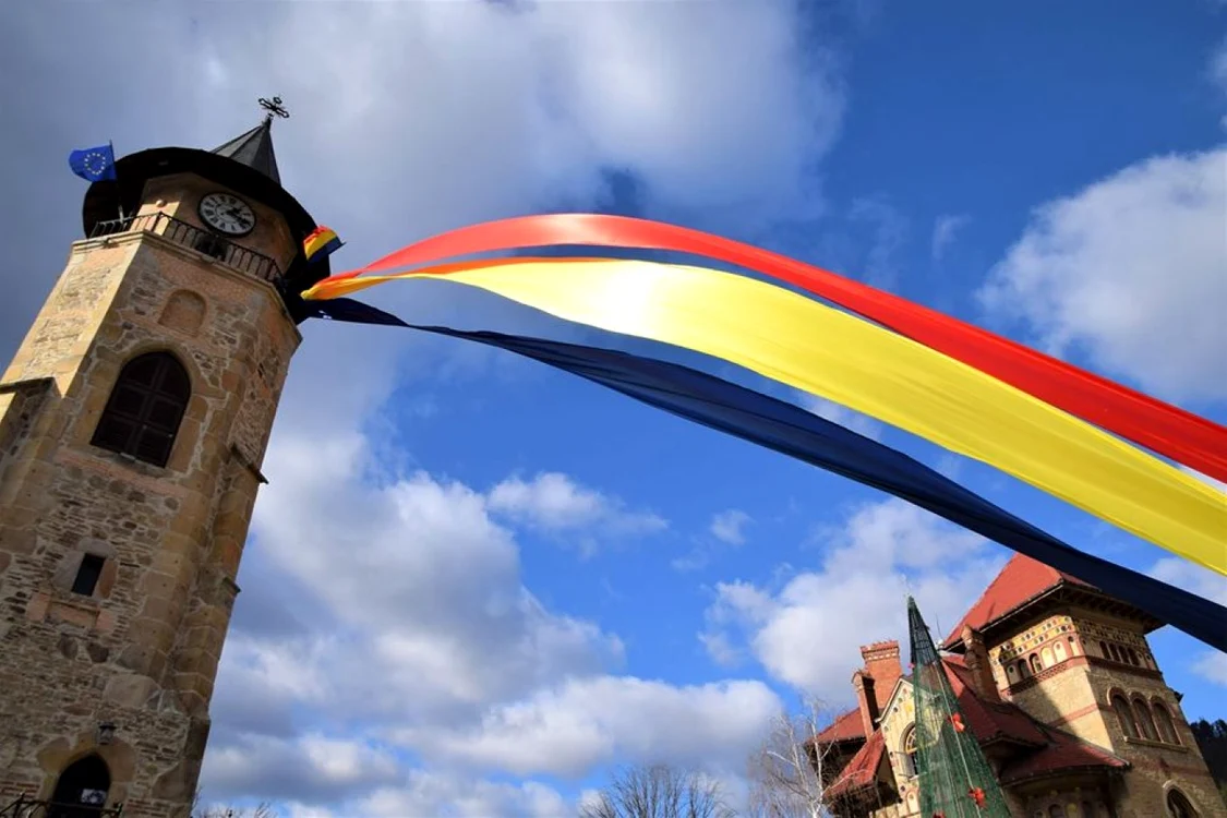 turnsftricolor