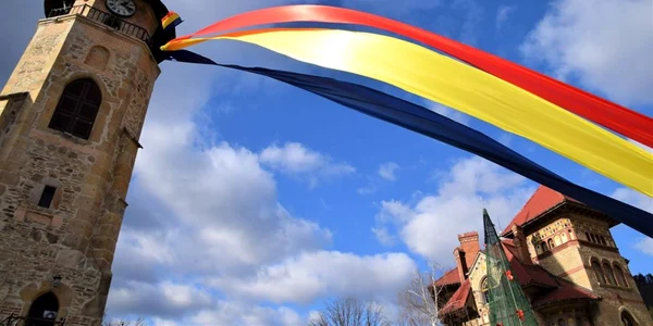 turnsftricolor