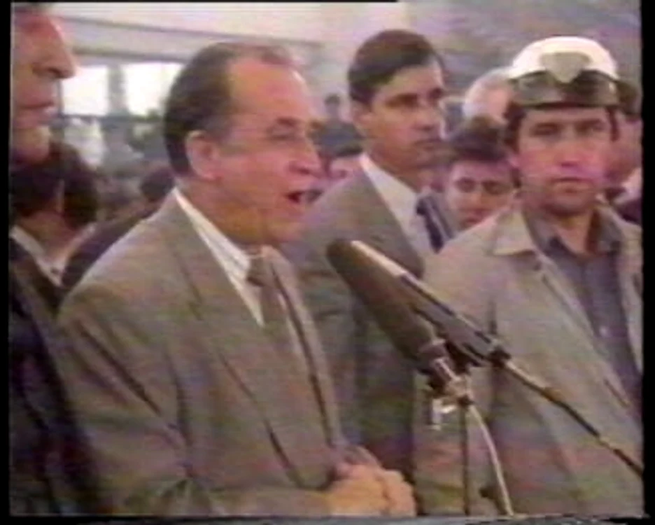 Ion Iliescu le-a mulțumit minerilor după atacurile sângeroase date de aceștia pe străzile Capitalei
