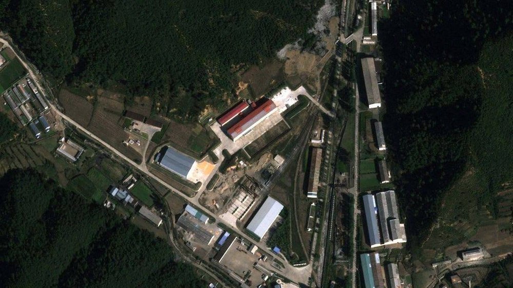 Coreea de Nord extinde fabrica de rachete utilizate de Rusia. Munițiile care pot evita apărarea antirachetă