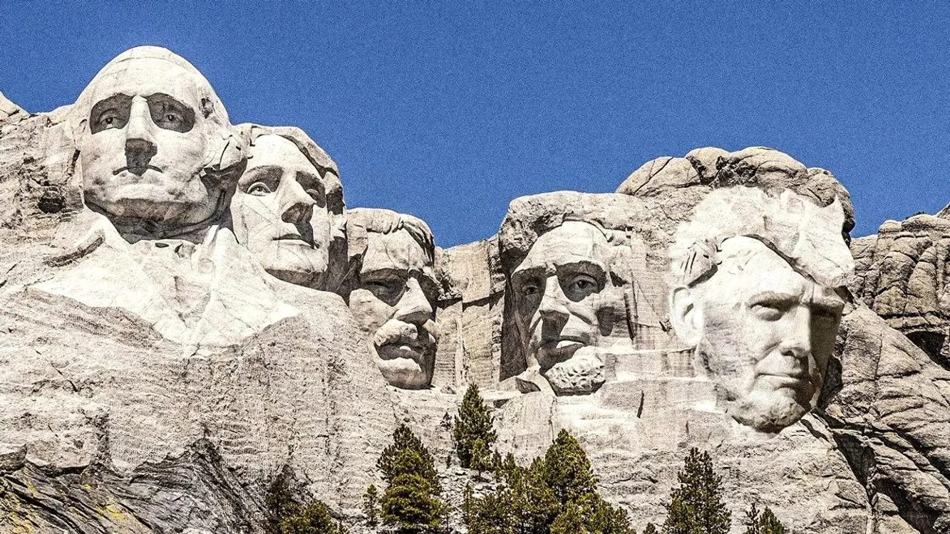 Donald Trump ar da orice să fie sculptat pe Muntele Rushmore FOTO: X