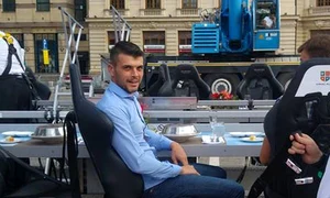 Oana l a dus pe Marius să mănânce la fiţe, deasupra oraşului  jpeg