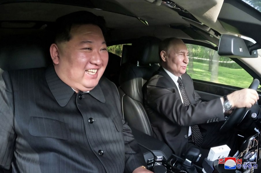 Putin visează la un internet după model nord-coreean. Rușii ar putea fi forțați să folosească doar aplicații aprobate de stat