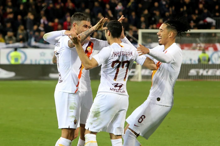 Fotbaliștii de la AS Roma au acceptat să renunțe la salarii pe patru luniFoto: Guliver / GettyImages