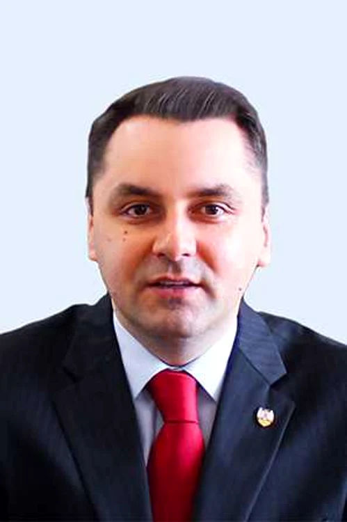 Senatorul PMP Lungu Vasile Cristian nu este de acord cu conceptul de identitate de gen. În opinia sa, așa ceva nu există!