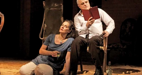 Maia Morgenstern şi Mircea Rusu, în spectacolul „Love Stories“