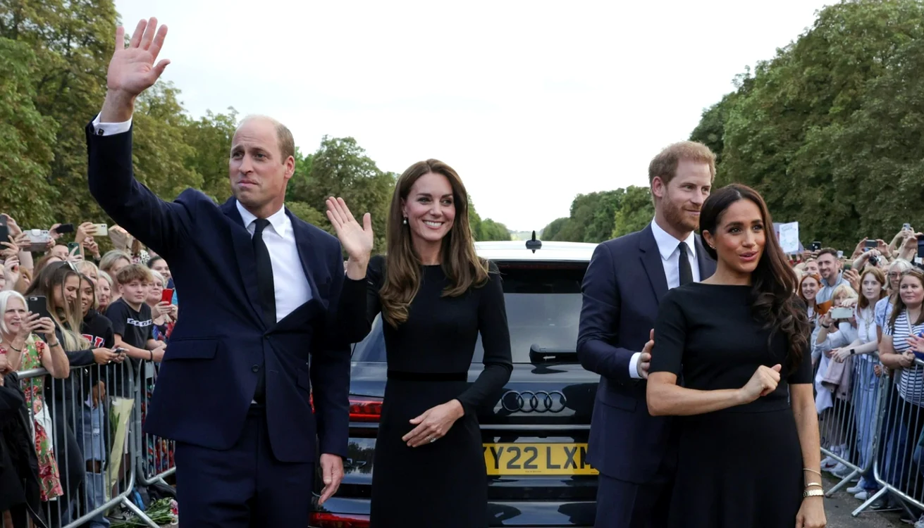Kate Middleton, Prințul William, Harry și Meghan Markle (sursa foto OKMag)
