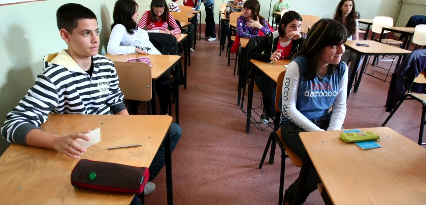 Un sfert dintre elevi au picat testele naţionale