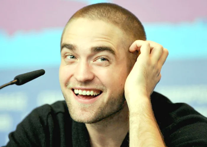 
    Robert Pattinson  