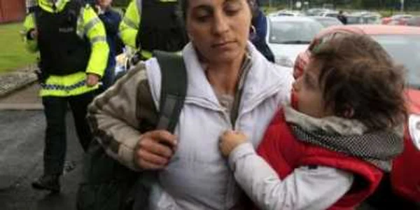 Românii care s-au întors în Belfast trăiesc cu frica de moarte
