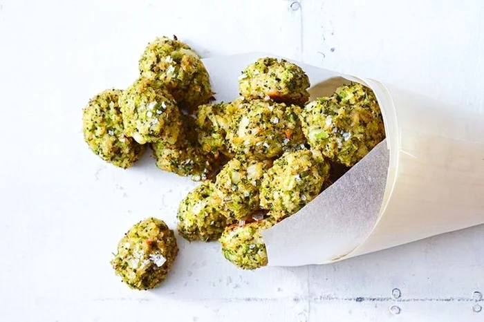 chiftele cu broccoli si quinoa jpeg