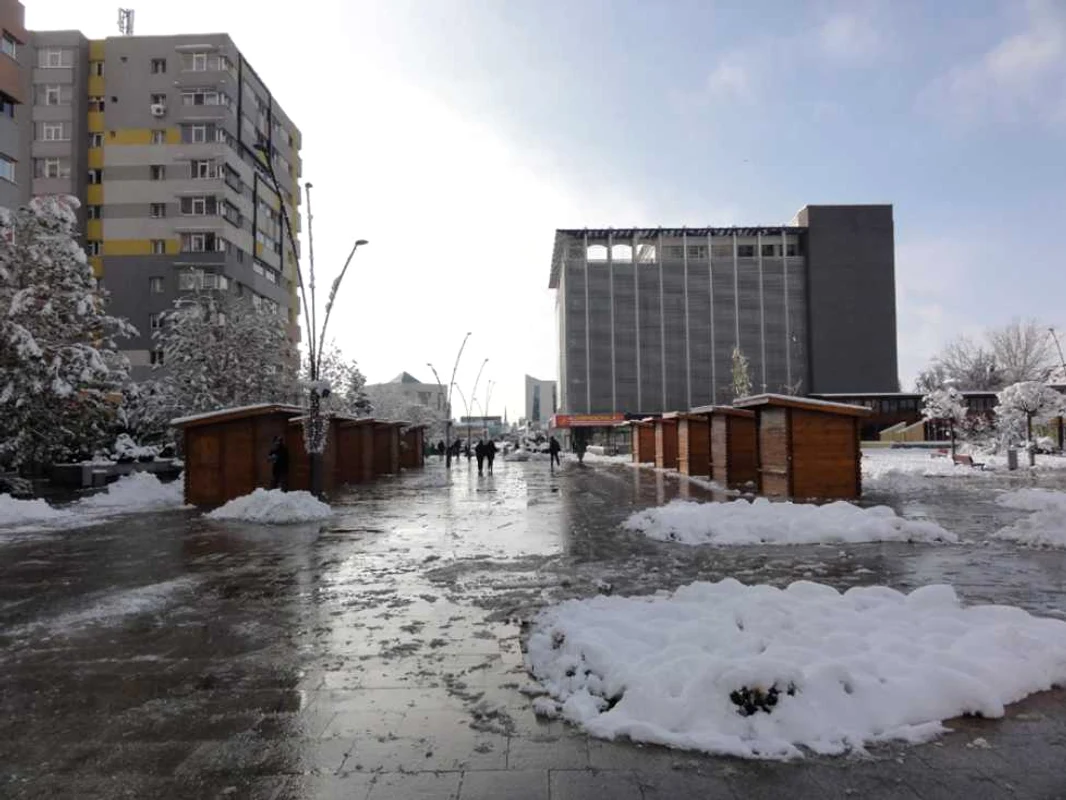 Slatina se pregăteşte pentru sărbătorile de iarnă Foto