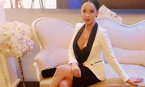 Andreea Marin Atipic jpeg