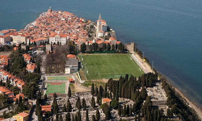 Croația și Slovenia luptă pentru Golful Piran jpeg