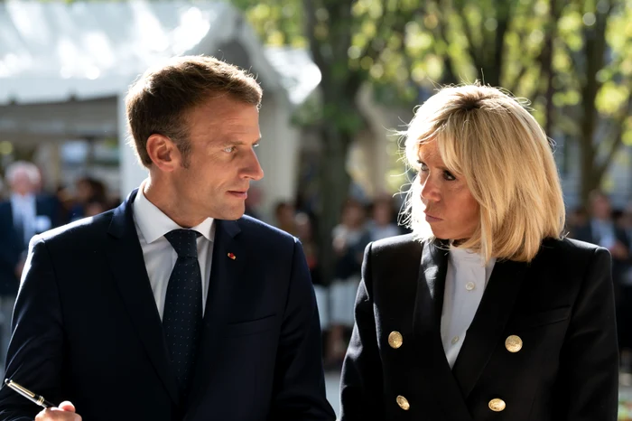 Le président de la République française Emmanuel Macron lors de la cérémonies dhommage aux victimes du terrorisme aux Jardins de lintendant à Paris jpeg