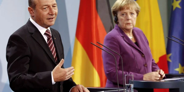  Cancelarul german Angela Merkel s-a întâlnit cu preşedintele Traian Băsescu, joi, la Berlin