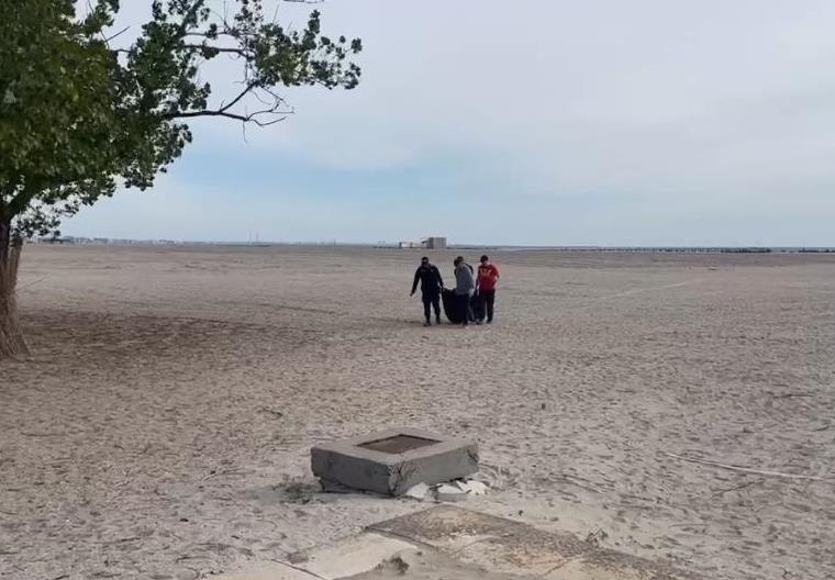 Un bărbat a murit înecat în dimineața de Florii, la Mamaia. Un bărbat a murit înecat în dimineața de Florii, la Mamaia.