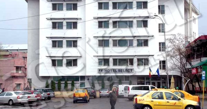 Lotul echipei constănţene de fotbal s-a cazat în două rânduri la hotelul Select de trei stele.