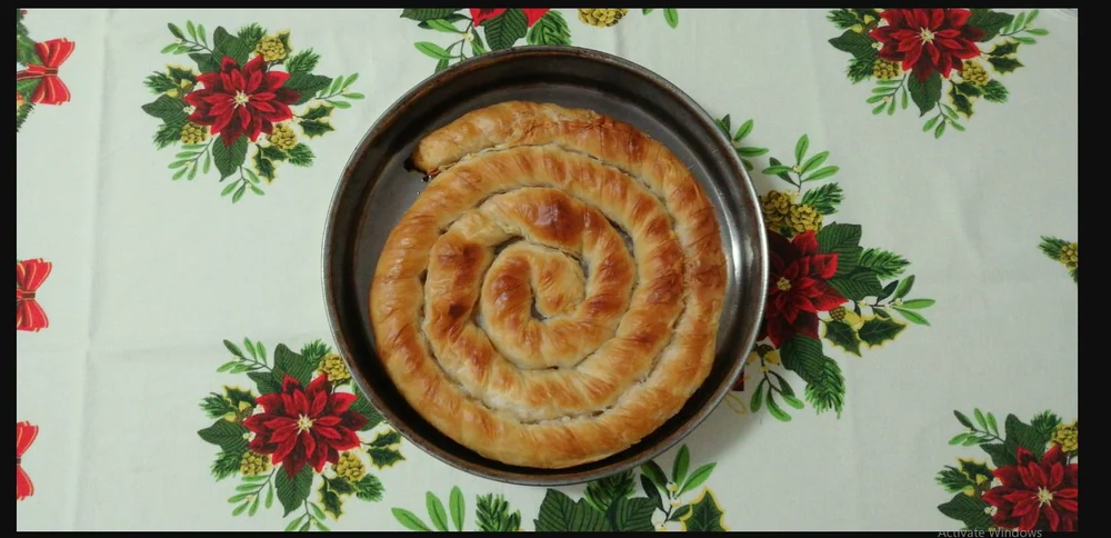 Deliciile țărănești care te pot înnebuni de poftă. Fabuloasele bijuterii ale patiseriei tradiționale comparate cu delicatesele franțuzești