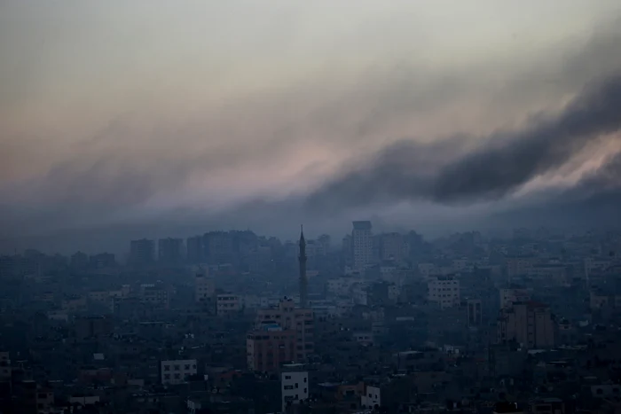 Israelul a dat un termen de evacuare de 24 de ore locuitorilor din nordul Fășiei Gaza FOTO EPA-EFE