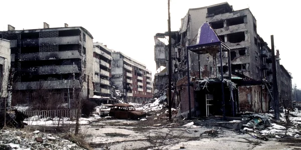 Războiul din Bosnia 1992 1995: între regionalizare, islamizare şi genocid  jpeg