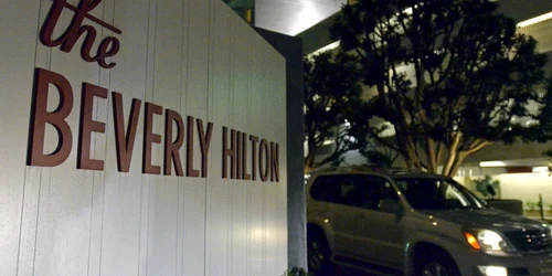 Whitney Houston era cazată la hotelul Beverly Hilton din Beverly Hills în momentul în care a murit