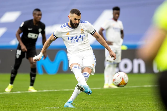 Karim Benzema a ratat un penalty cu Elche (Foto: EPA-EFE)