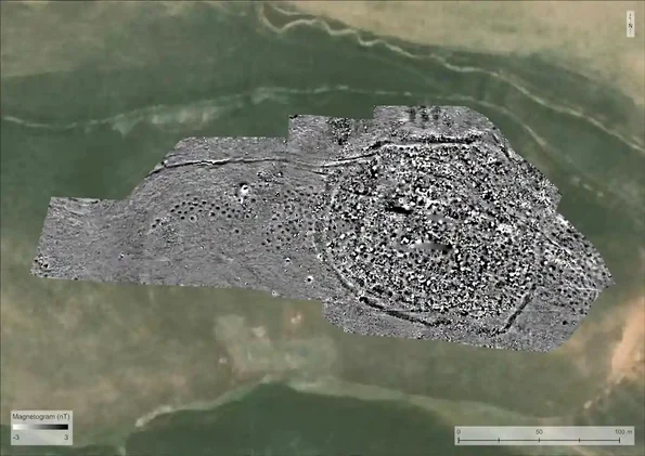 Iskandar Tepa. Magnetograma zonei studiate (© T. Tencer, P. Milo / Journal of Archaeological Science: Reports)