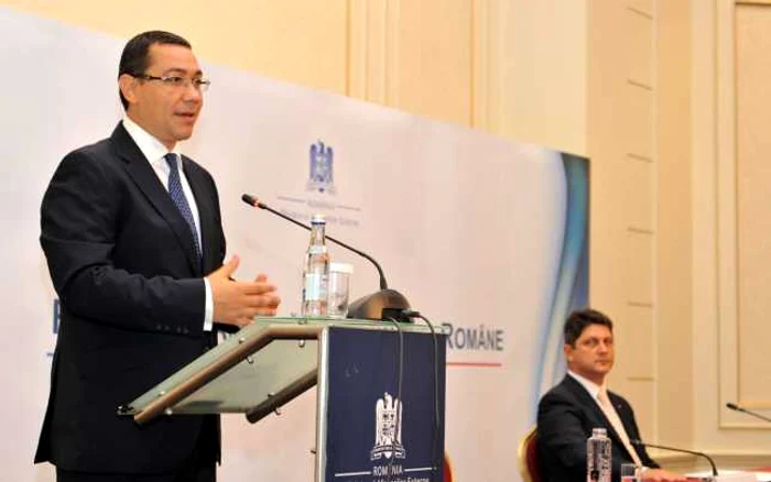 Victor Ponta s-a întâlnit cu diplomatul american cu prilejul Zilei Naţionale a Germaniei