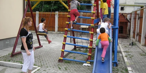 Persoanele interesate se pot adresa AJOFM