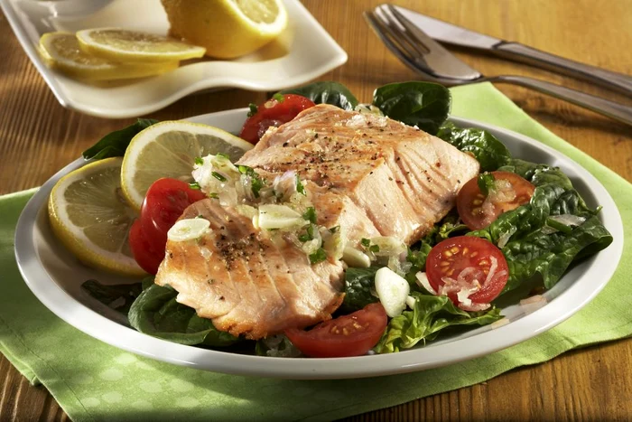 peste pe pat de spanac jpeg