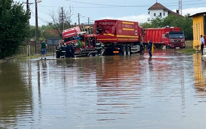 inundatii brad foto prefectura hunedoara