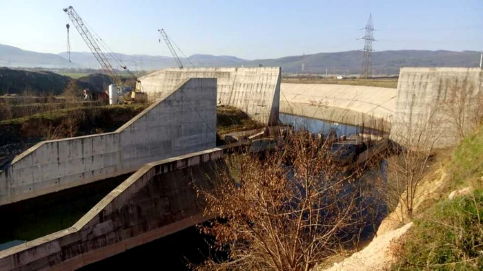 Barajul abandonat de la Sebeș FOTO Adevărul