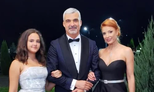 Dora, fiica lui Aurelian Temisan si a actritei Monica Davidescu arhiva personala (1) jpg