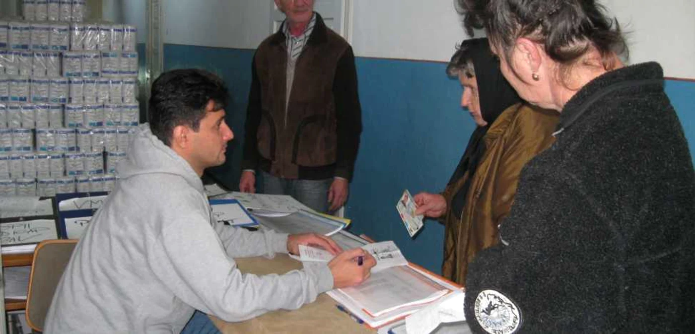 Făină şi zahăr pentru reşiţeni