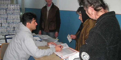 Făină şi zahăr pentru reşiţeni